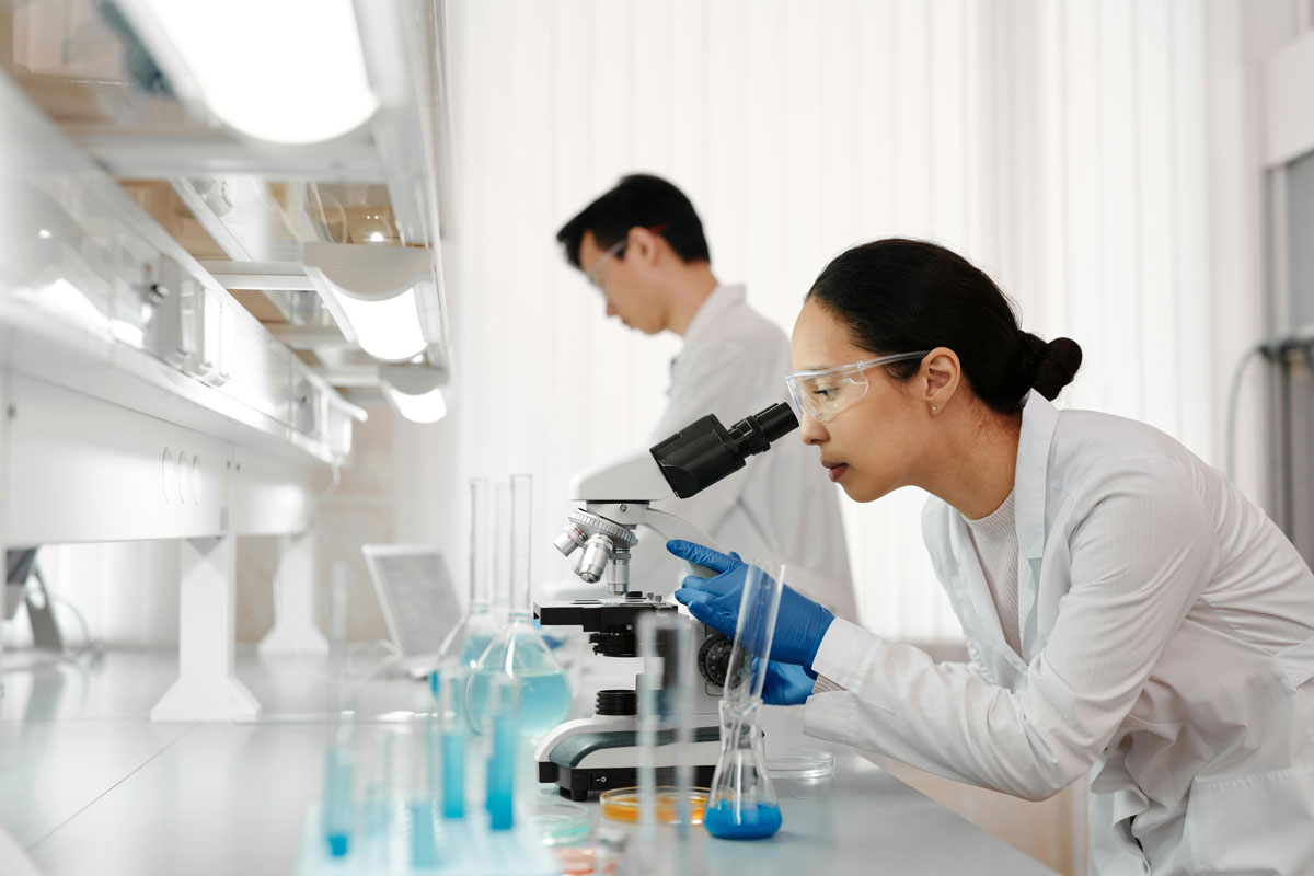 Accurate analysis by experts for rapid and confidential Walk In STD Testing Houston.