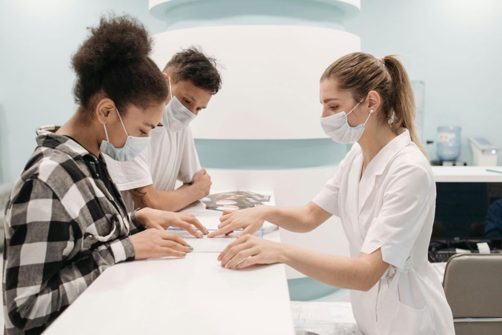 Discreet check-in at a clinic for fast and convenient Same Day STI Test Houston.